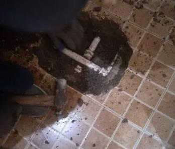 沙湾卫生间漏水维修公司为您分享下卫生间渗水如何处理及注意事项